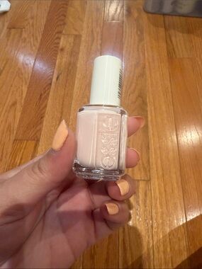 Essie Nail Color - 096 Ballet Slippers NWT NEVER USED